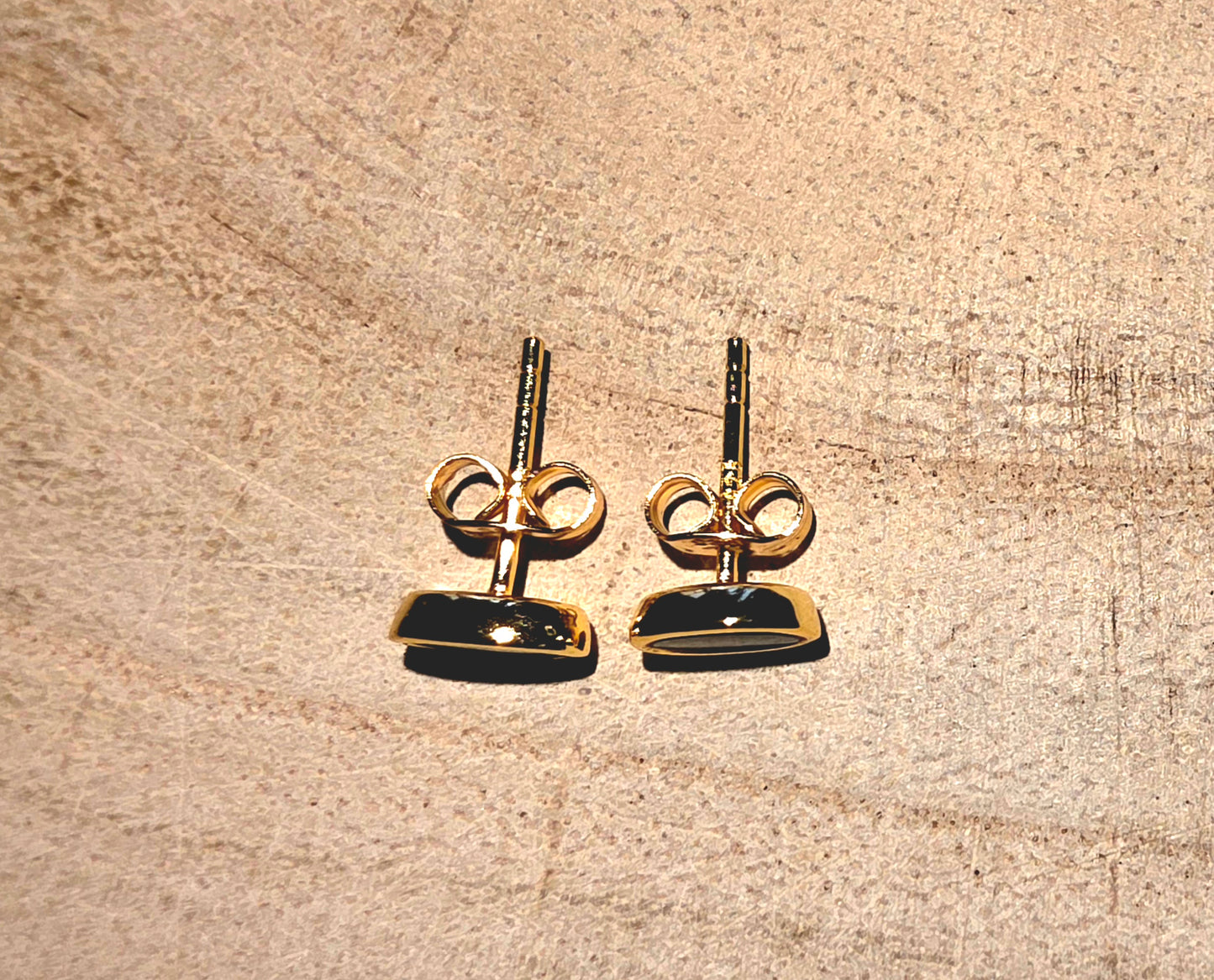 Top view of Boulder Opal Doublet Earrings – Red & Blue Flash (18k Gold‑Plated 925 Silver)