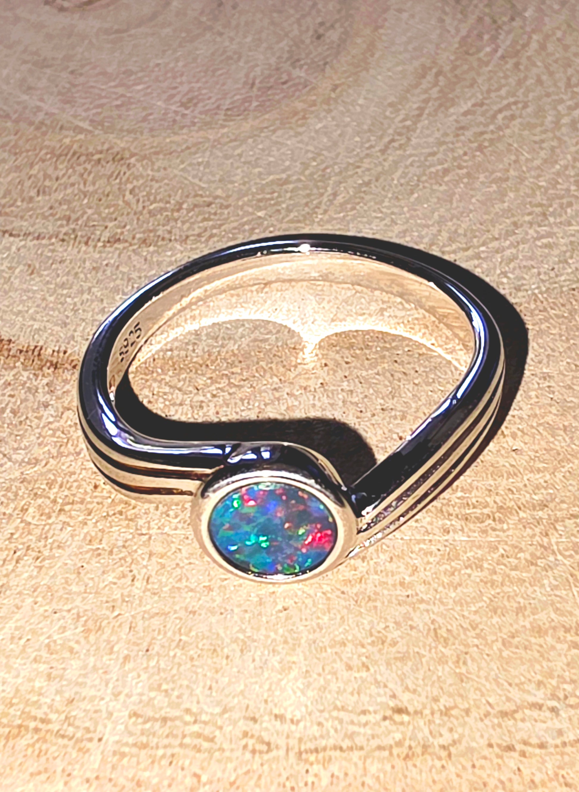 Round Boulder Opal Waves Ring - Multi‑Colour Broad Flash 925 Silver